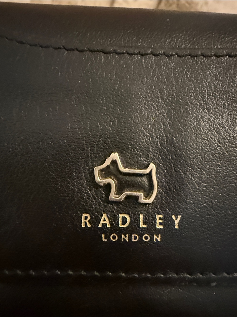 RADLEY LONDON Navy Leather Fold Wallet with Gold Logo - Picture 8 of 8